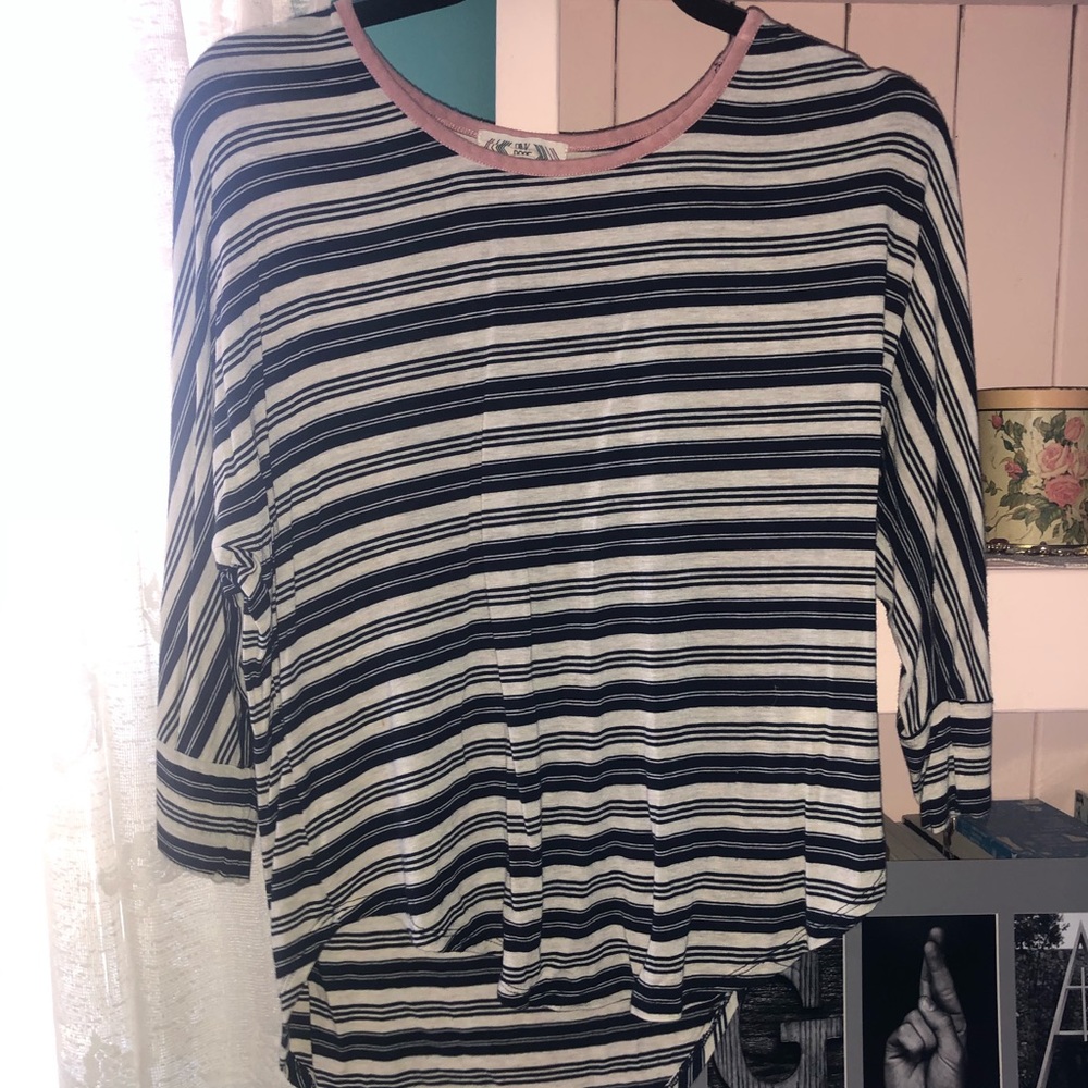 Cute hi-lo blouse